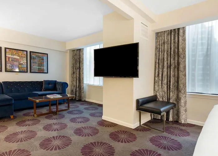 Superior King Suite